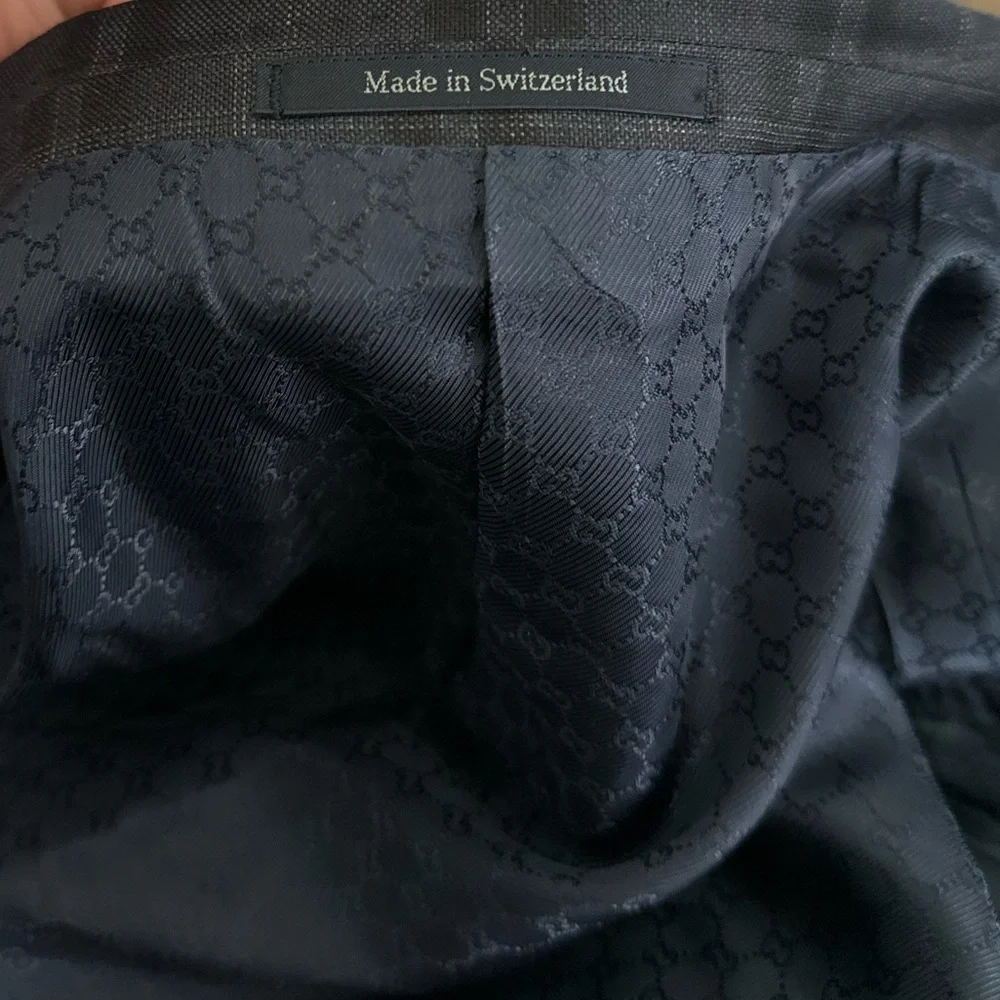 Gucci Mens Suit Coat Dark Gray Windowpane Plaid Wool GG Monogram Italian Luxury
